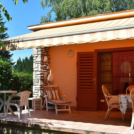 Cozy Family Cottage At The Lake Siofok Exterior photo