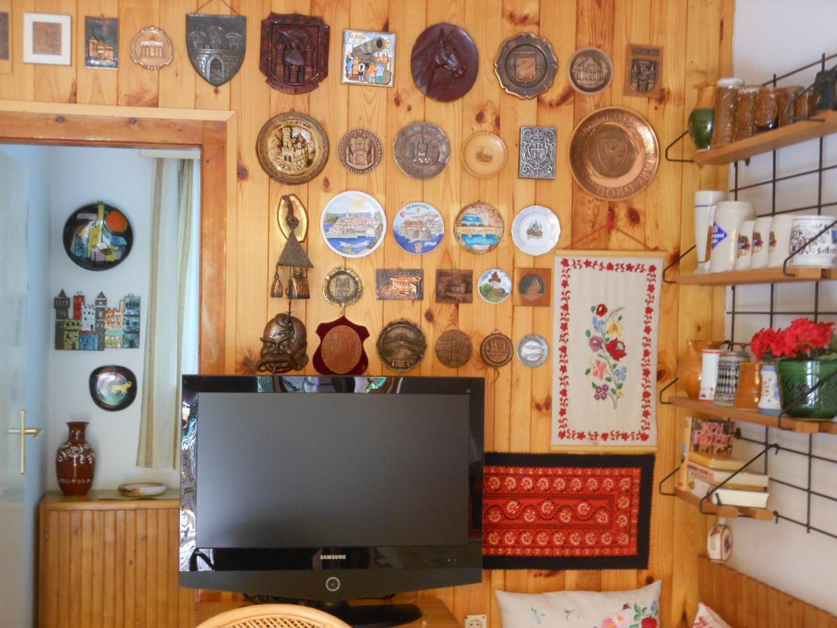 Cozy Family Cottage At The Lake Siofok Exterior photo