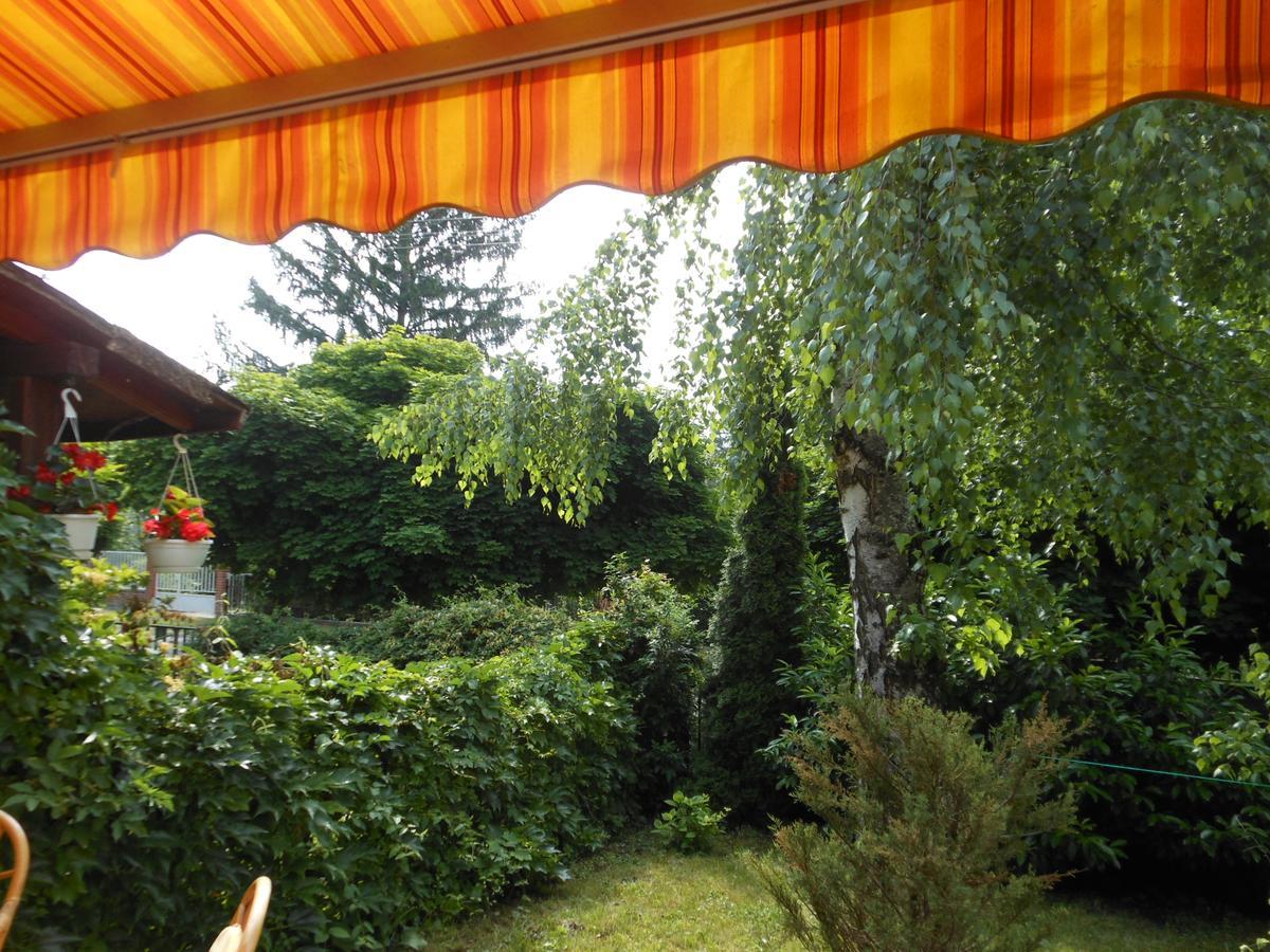Cozy Family Cottage At The Lake Siofok Exterior photo
