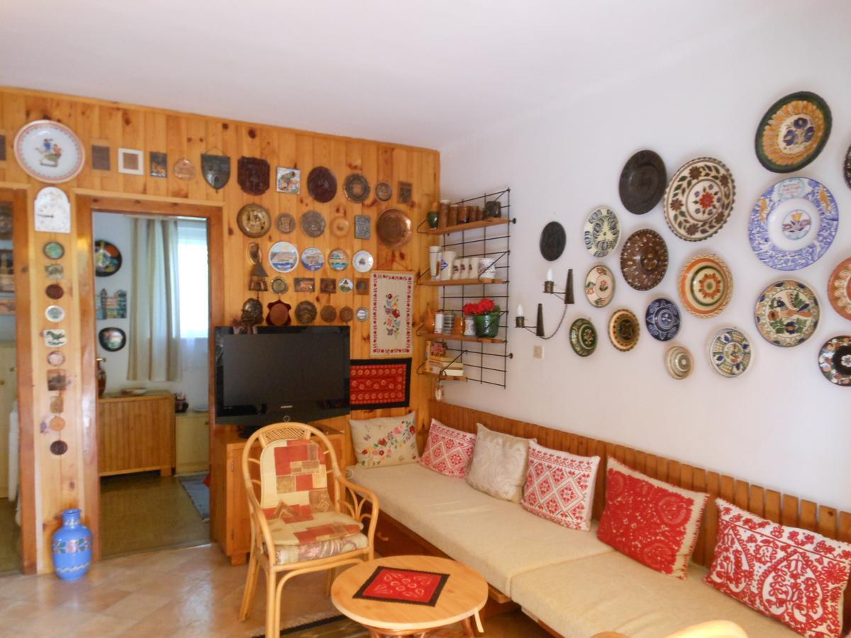 Cozy Family Cottage At The Lake Siofok Exterior photo
